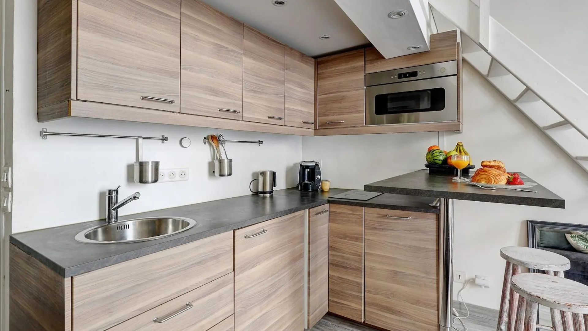 Apartment Bnbnova - Le Marais & Pompidou & Place Des Vosges Paris France