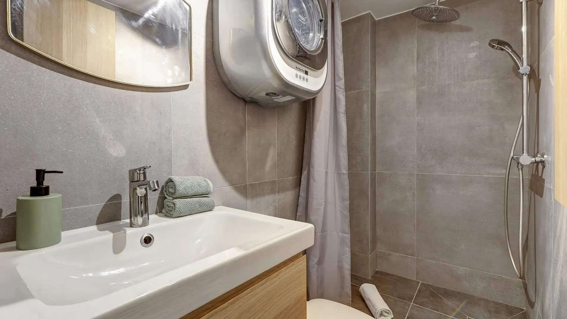 Bnbnova - Le Marais & Pompidou & Place Des Vosges Paris 0*,